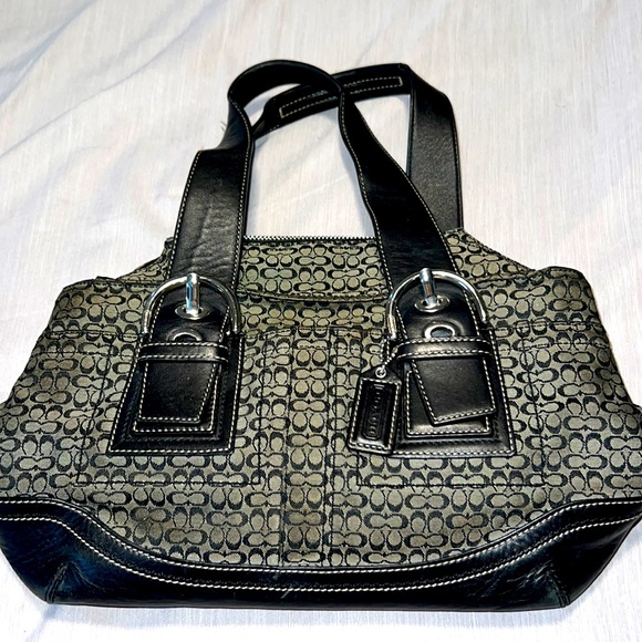 Coach Black Shoulder purse - Picture 4 of 13